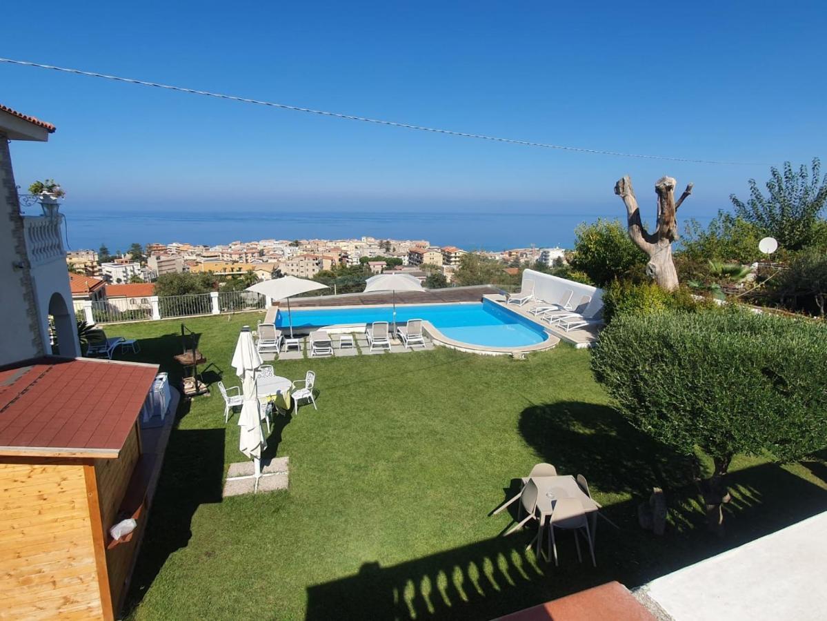 Appartamenti Borgo Panoramico N 5 Tropea Exterior photo